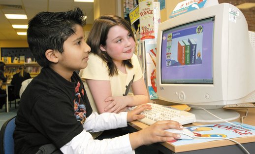 Two children at computer newsletter.jpg